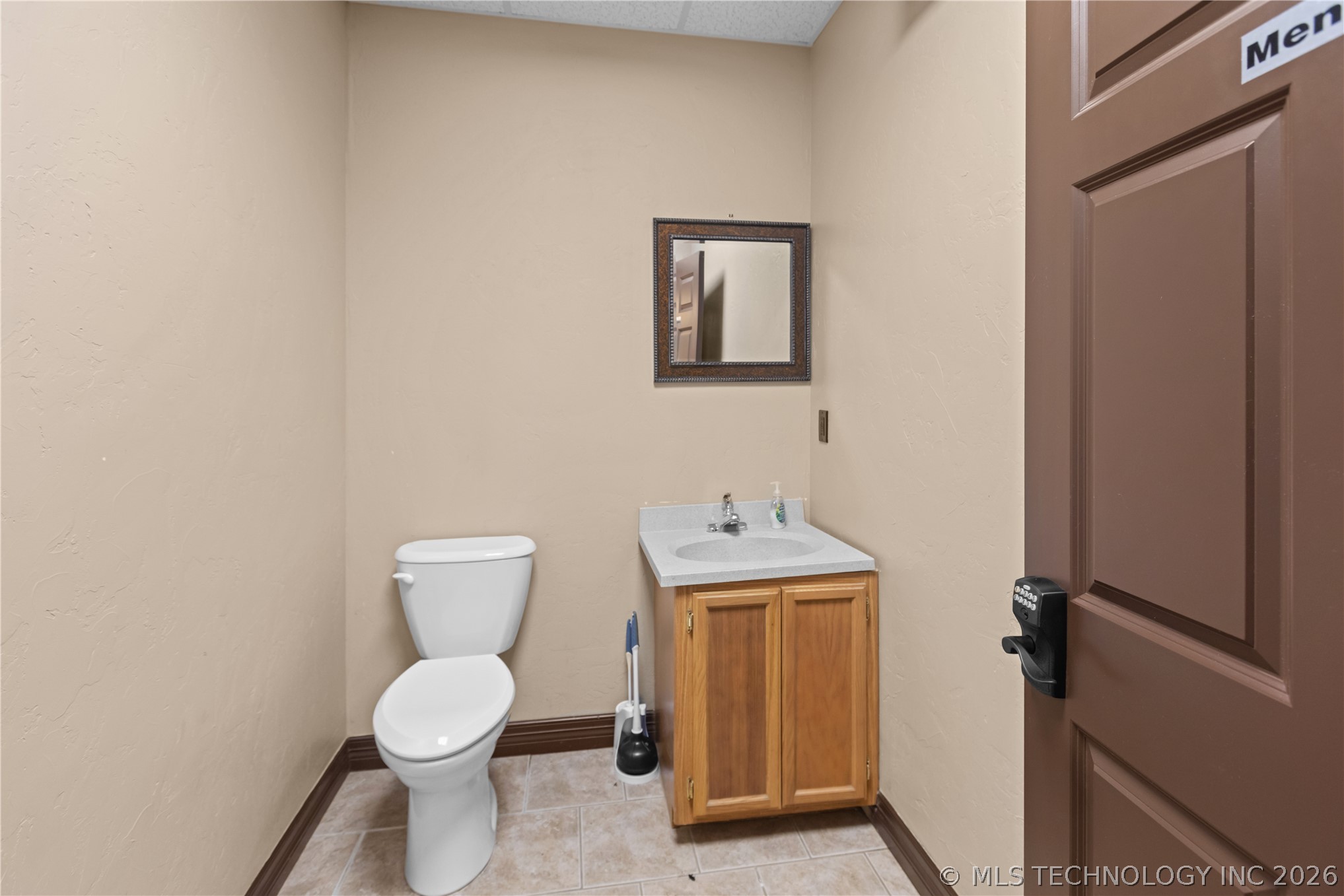 2247 W Mockingbird Property Photo 14