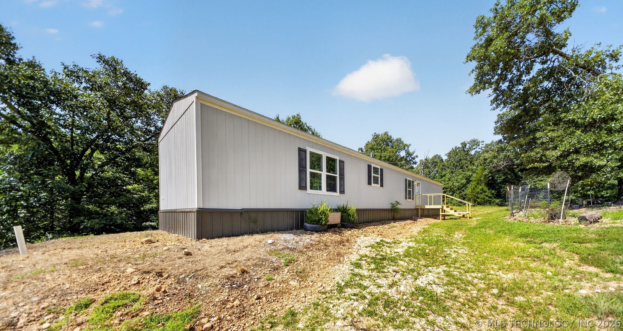 29078 Bird Ridge Road Property Photo 1