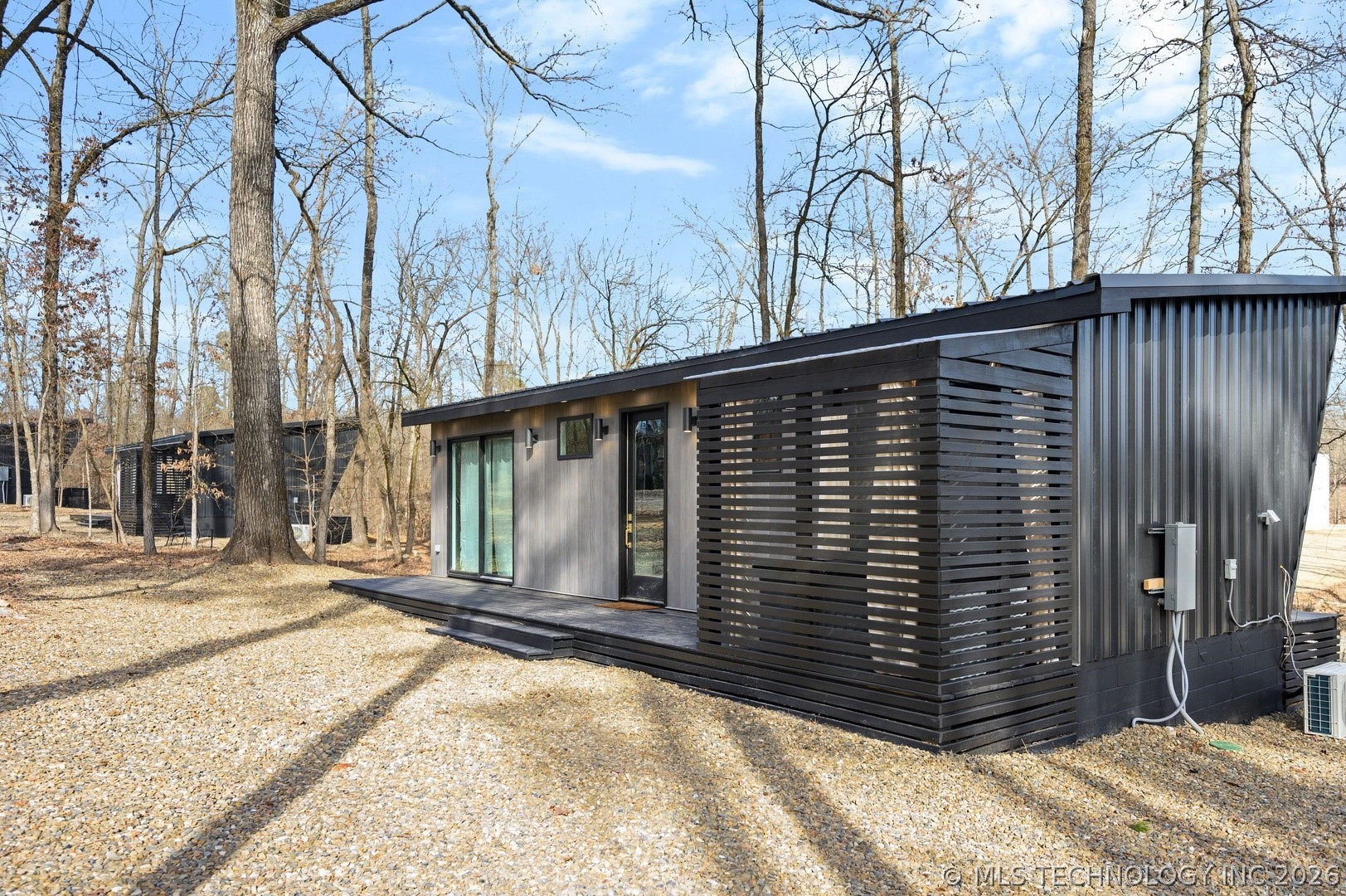 42 Happy Place Property Photo 2