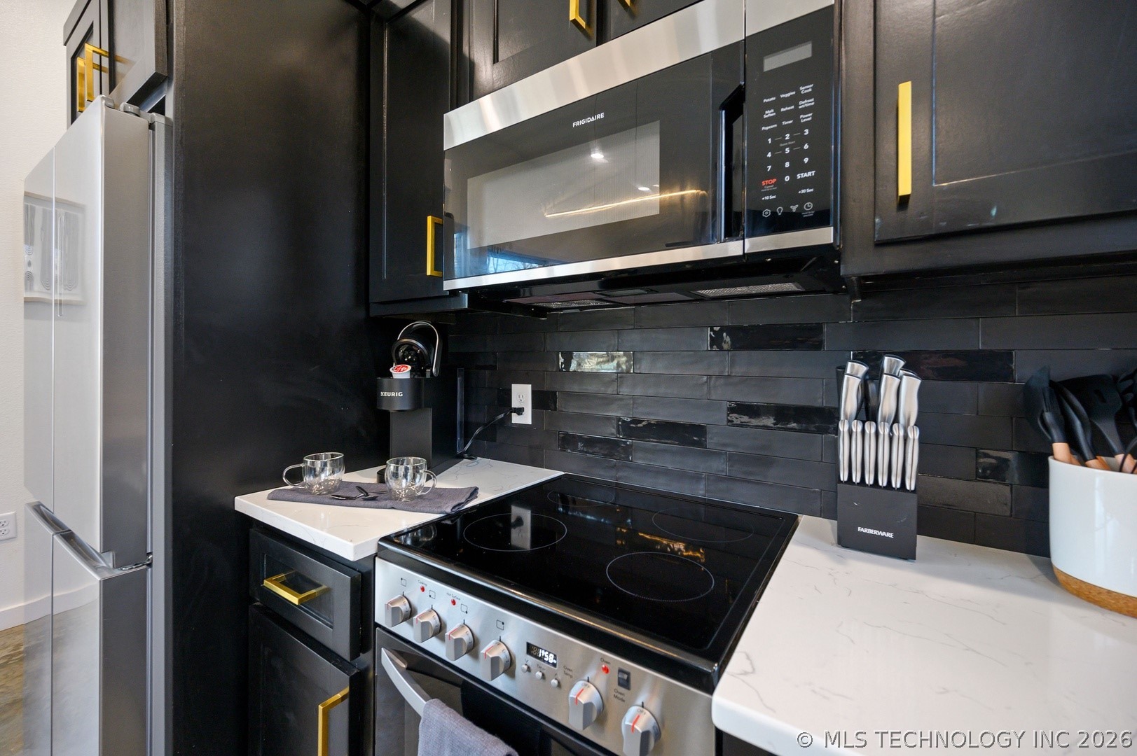 42 Happy Place Property Photo 7