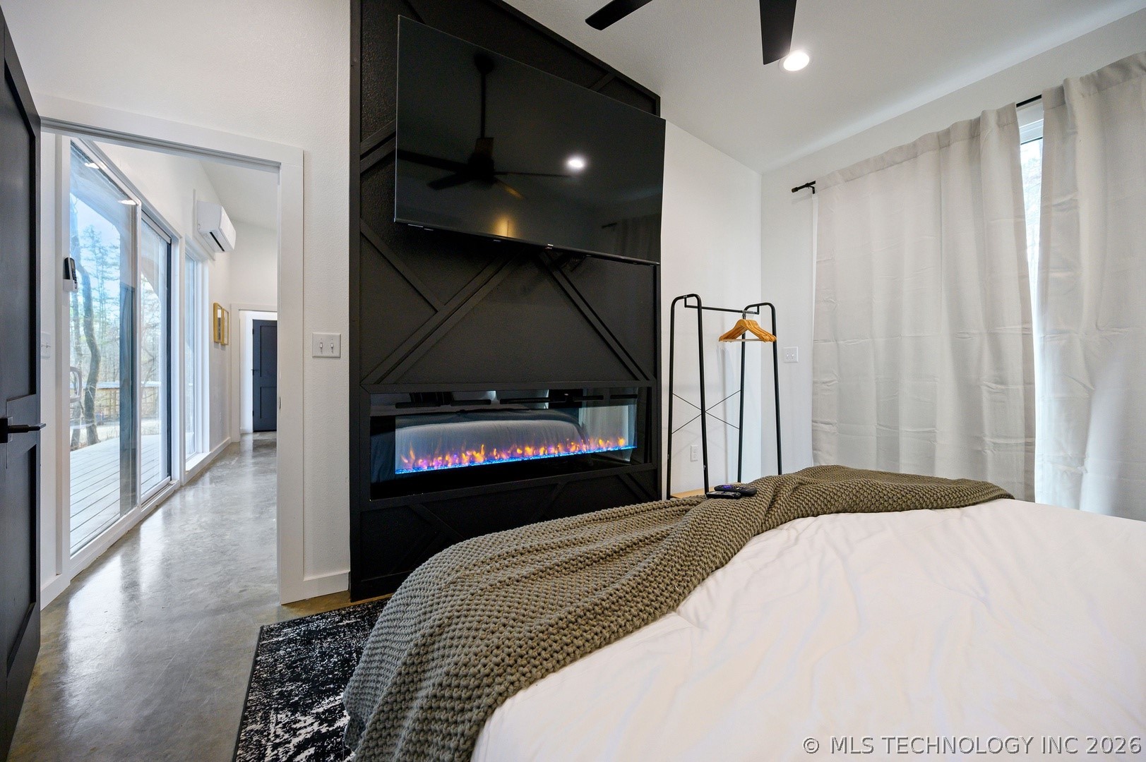 42 Happy Place Property Photo 12