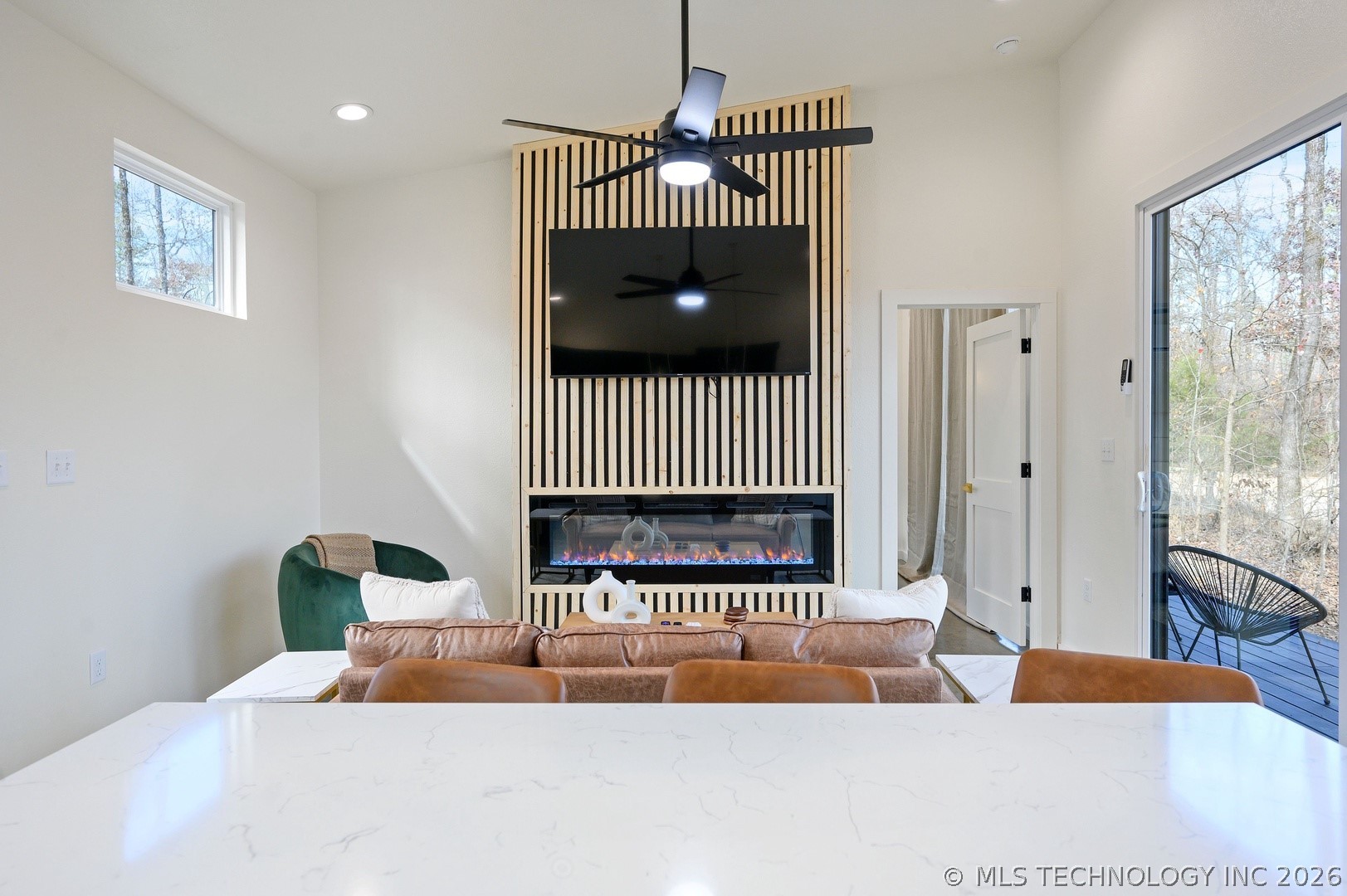 62 Happy Place Property Photo 6