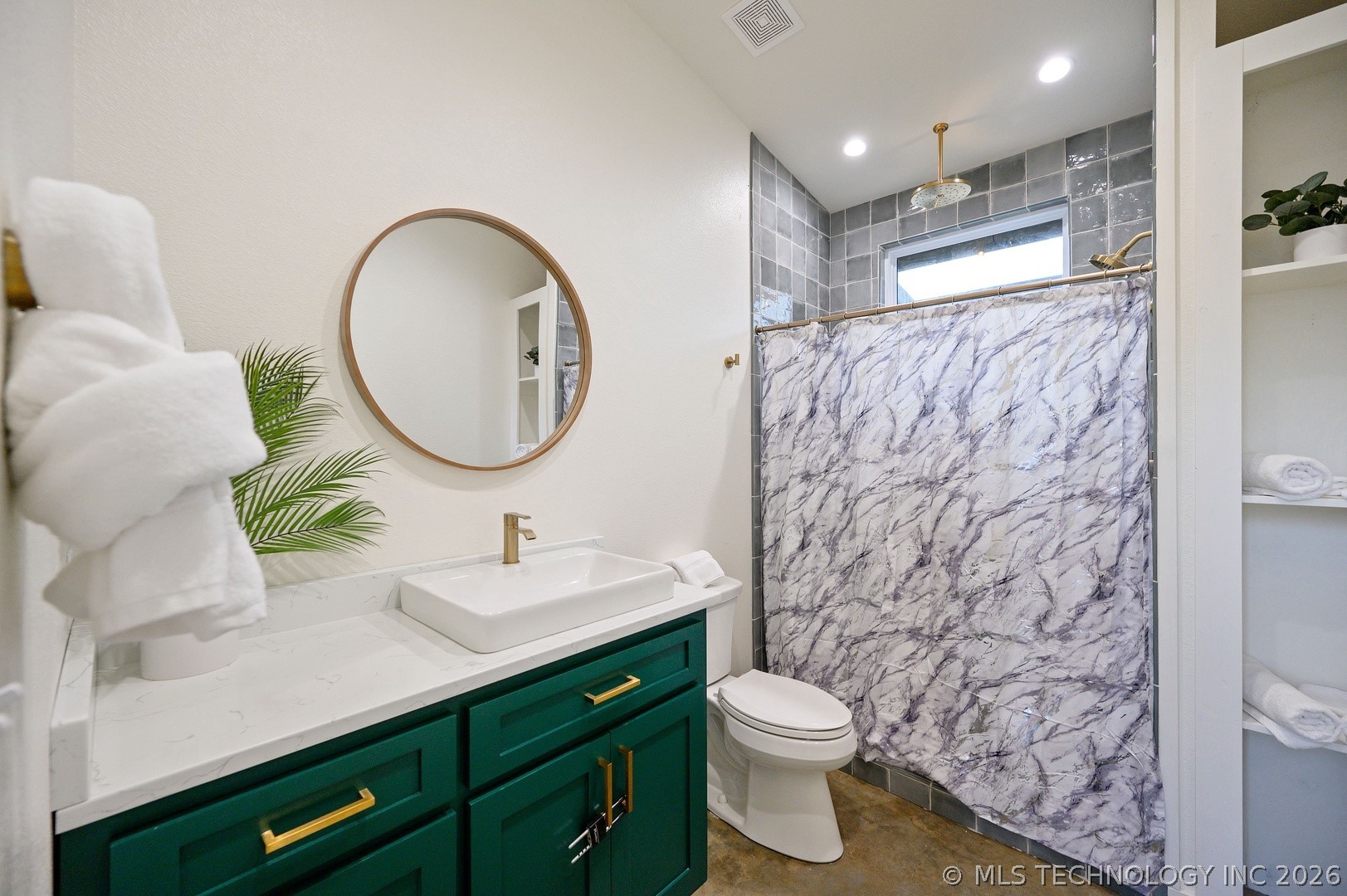 62 Happy Place Property Photo 13
