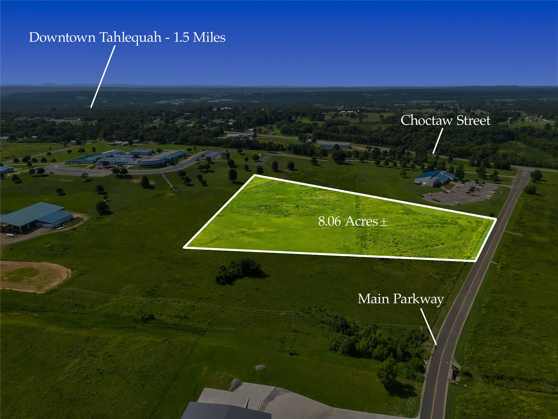 220 Main Parkway Property Photo 4