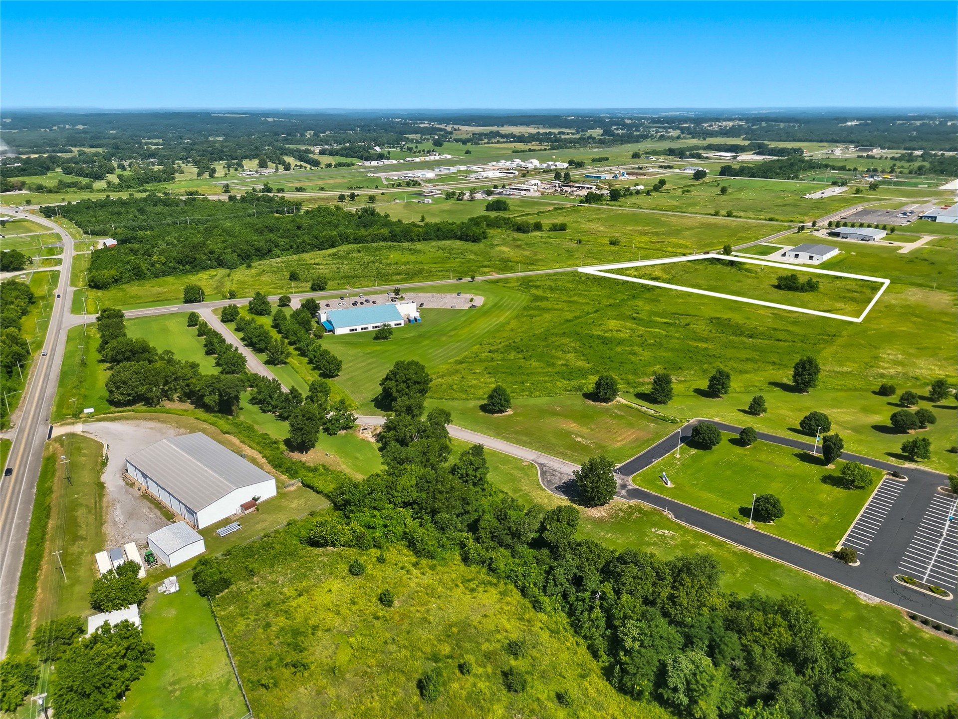 360 Main Parkway Property Photo 5