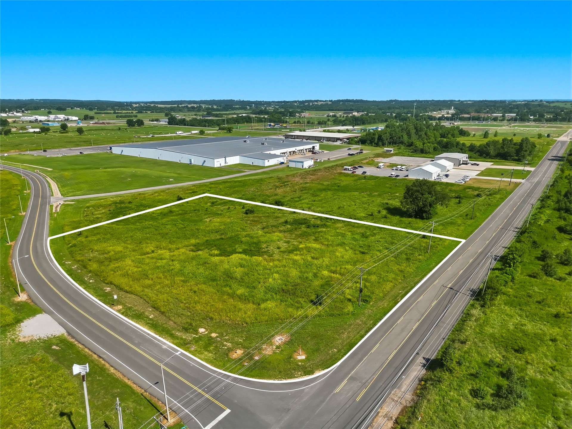 1000 Moccasin Avenue Property Photo 1