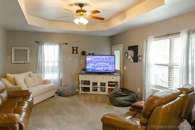 512 W Wall Property Photo 5