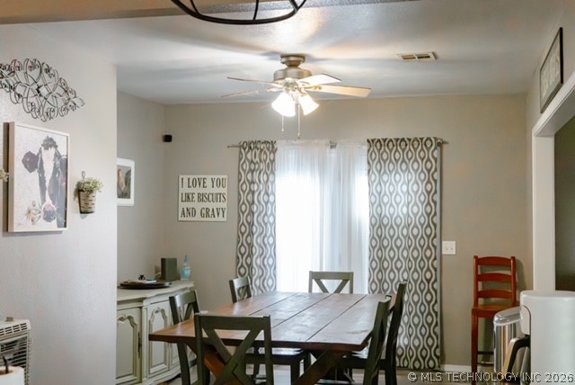 512 W Wall Property Photo 8
