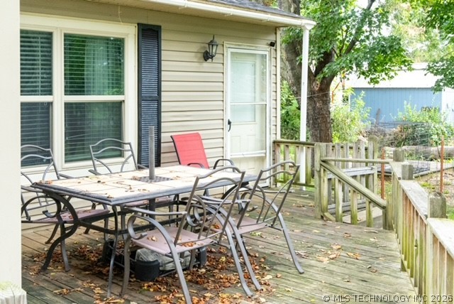 512 W Wall Property Photo 15