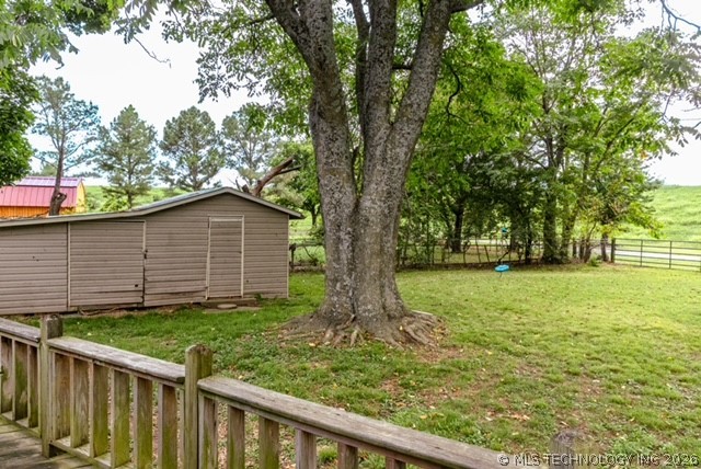 512 W Wall Property Photo 18