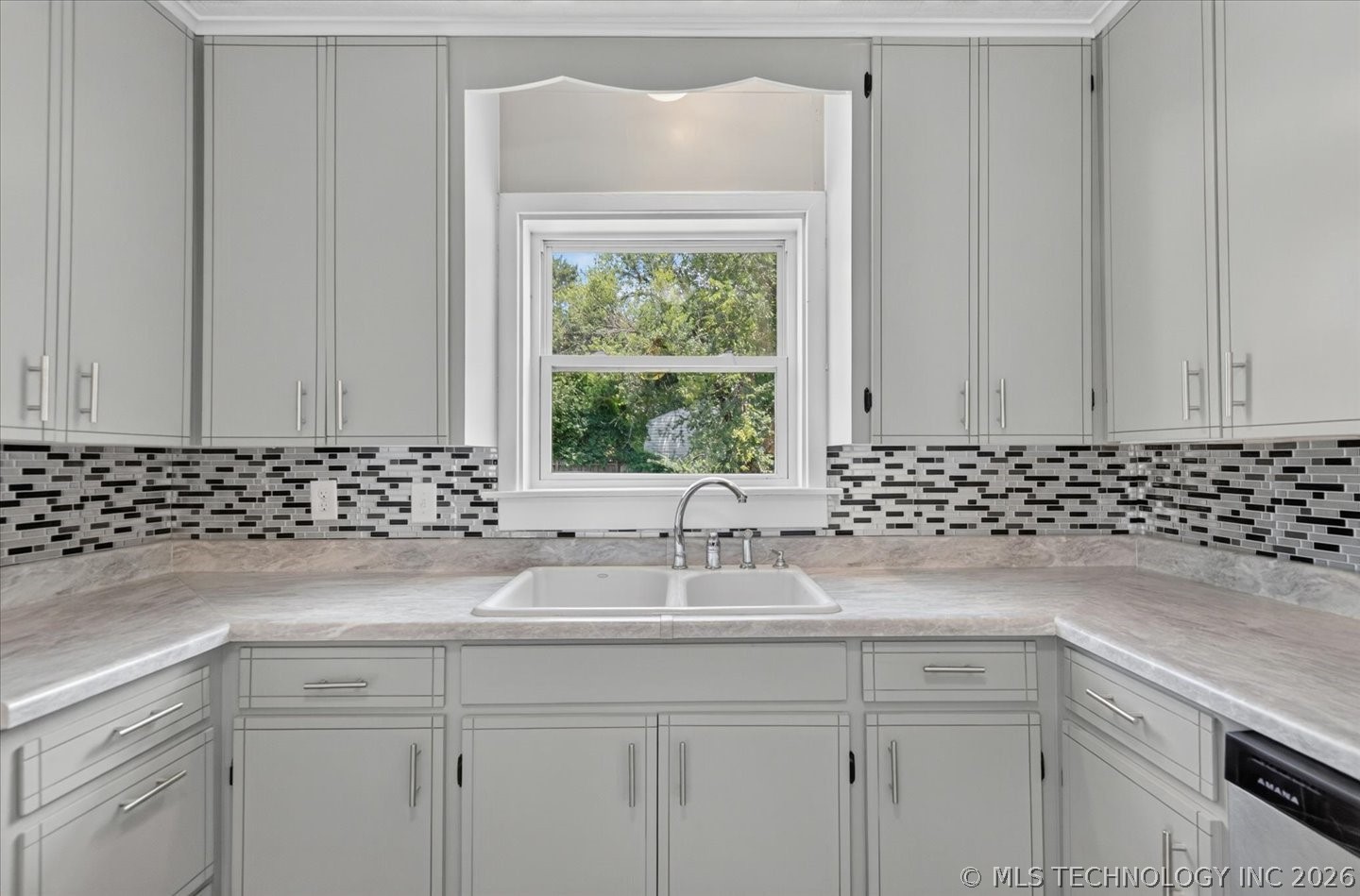 119 Mockingbird Property Photo 11