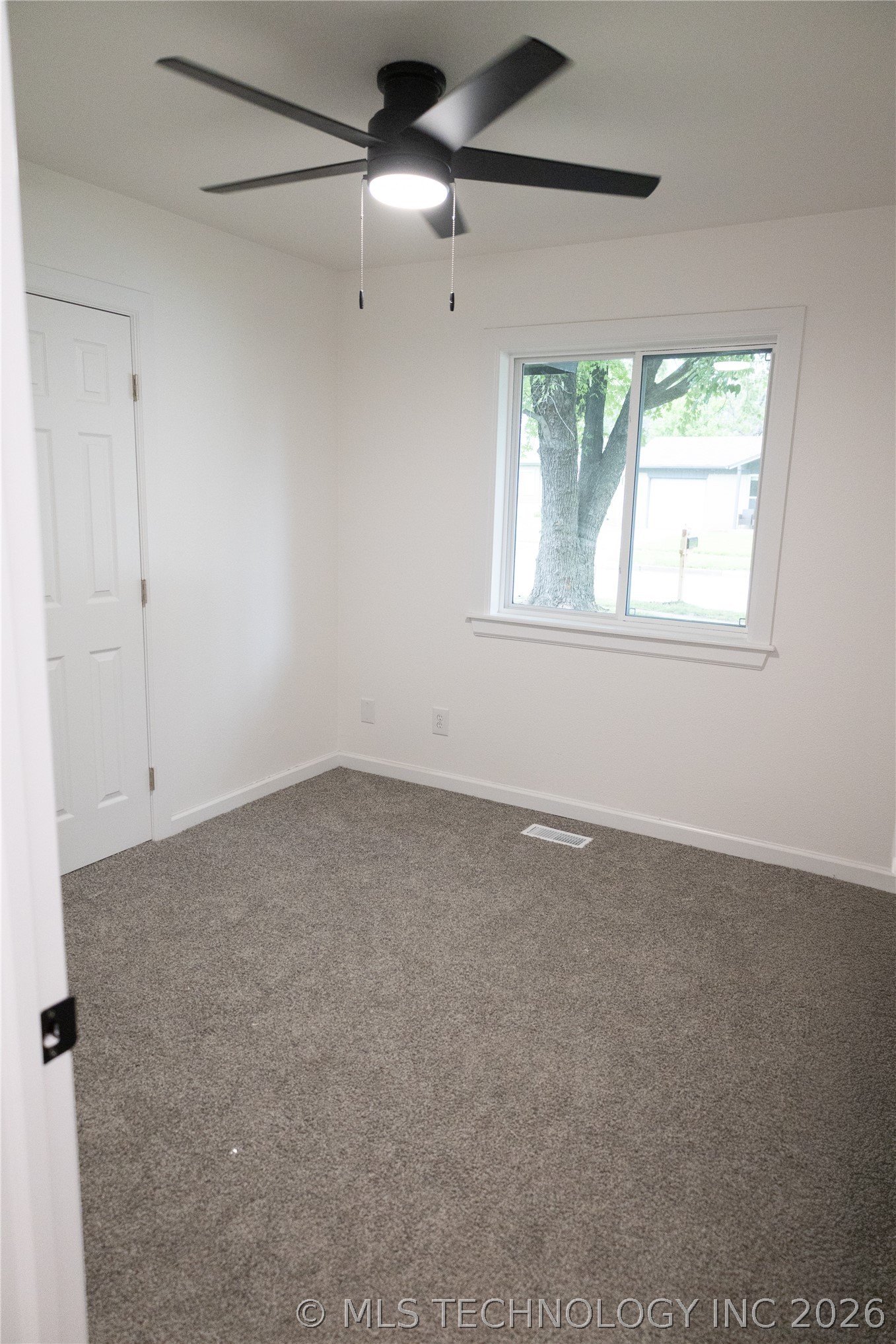 909 W El Paso Place Property Photo 14