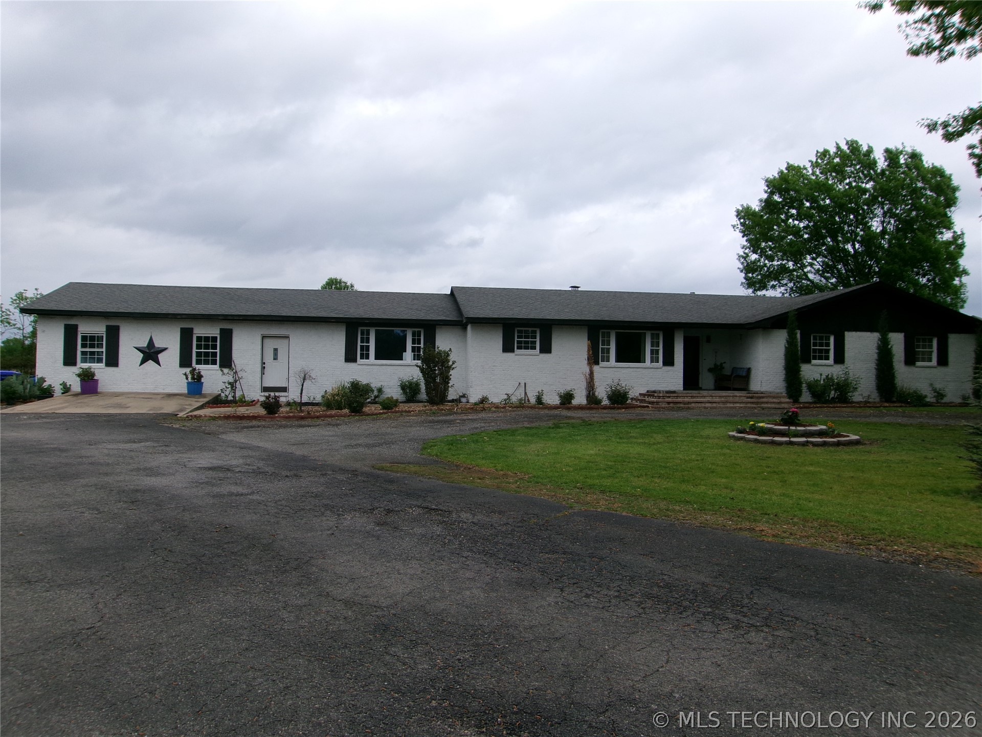 3340 E Smith Ferry Road Property Photo 1