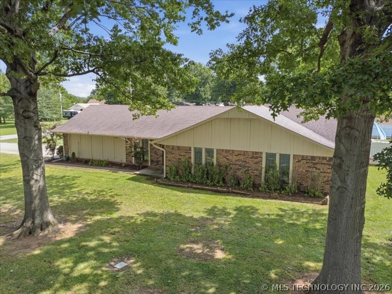 25 Village Circle Property Photo 2
