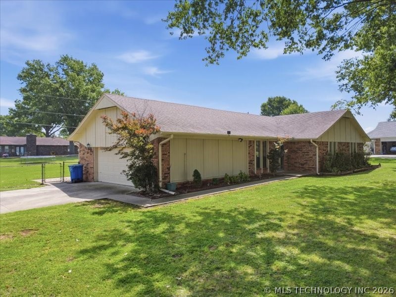 25 Village Circle Property Photo 15