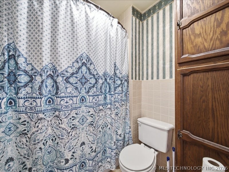 25 Village Circle Property Photo 32