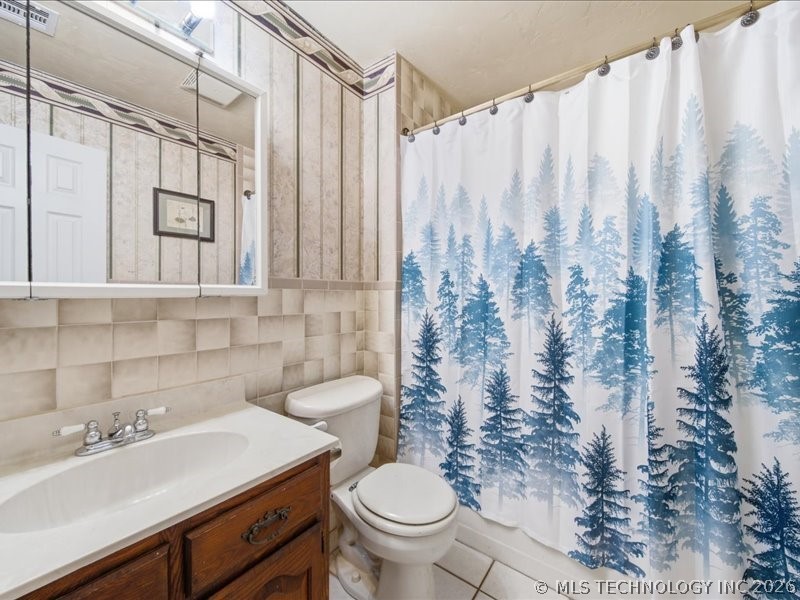 25 Village Circle Property Photo 34