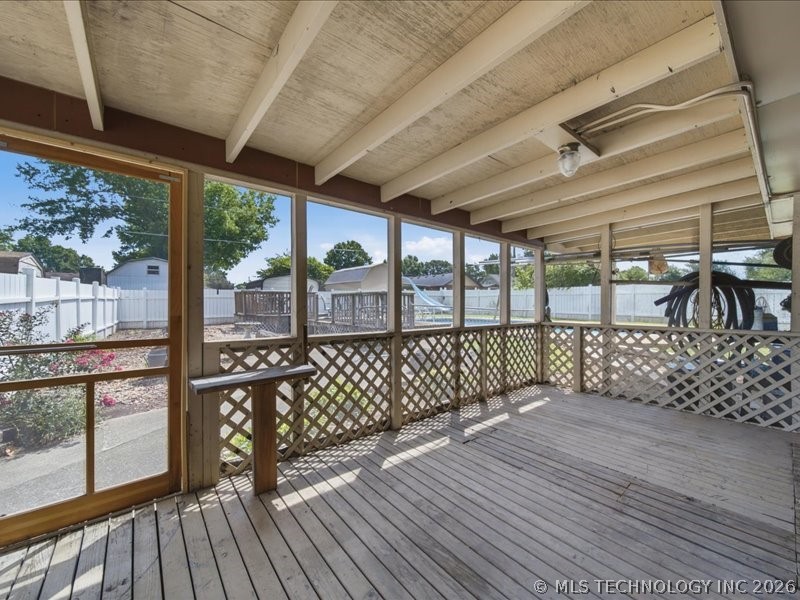 25 Village Circle Property Photo 38