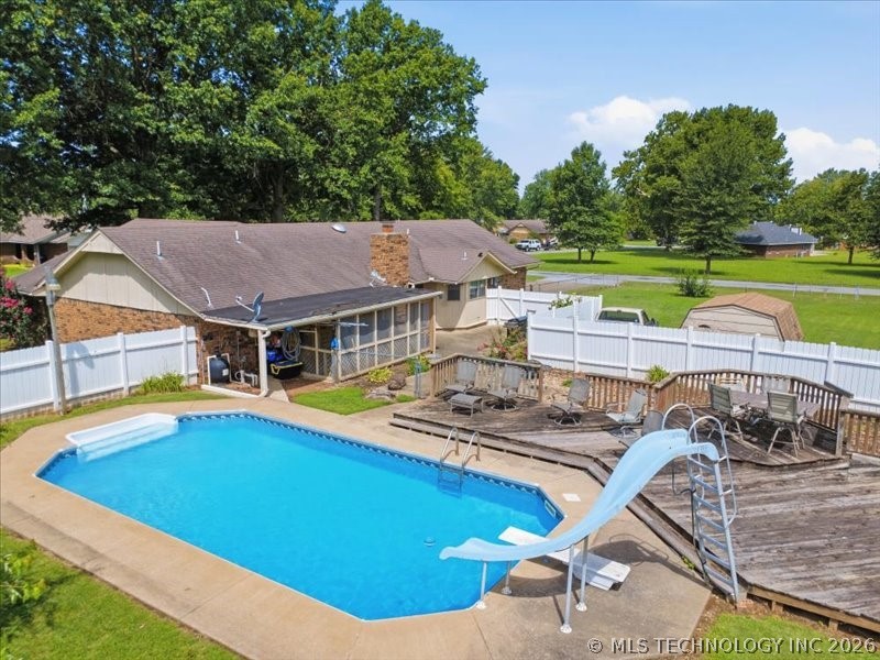 25 Village Circle Property Photo 41