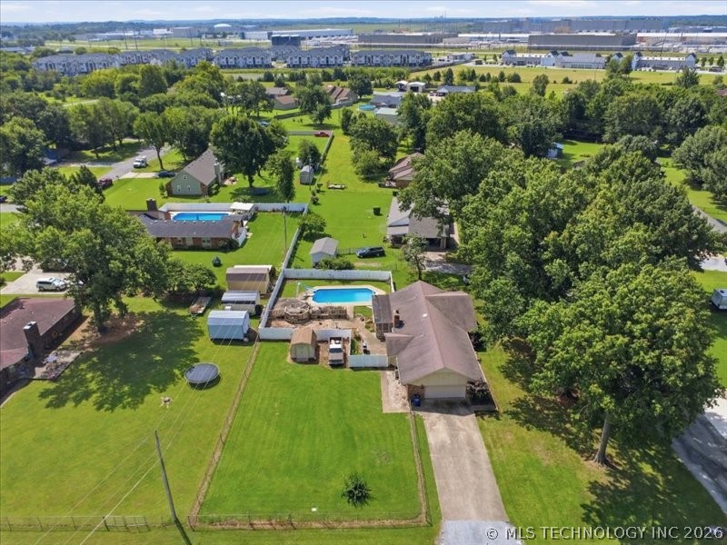 25 Village Circle Property Photo 42