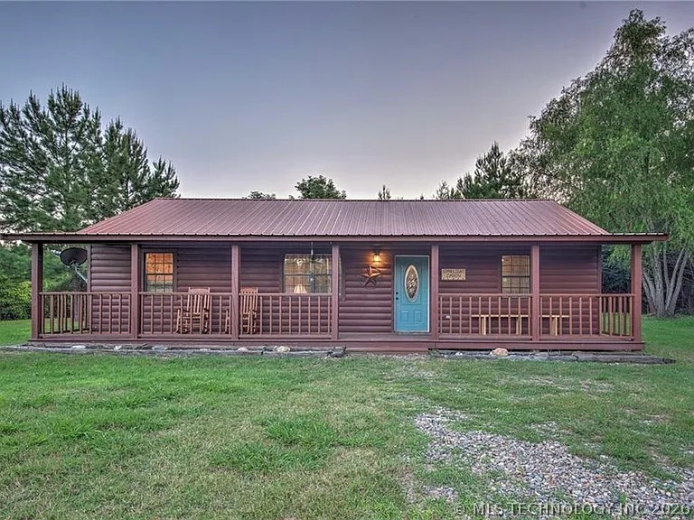 609 Canoe Road Property Photo 1