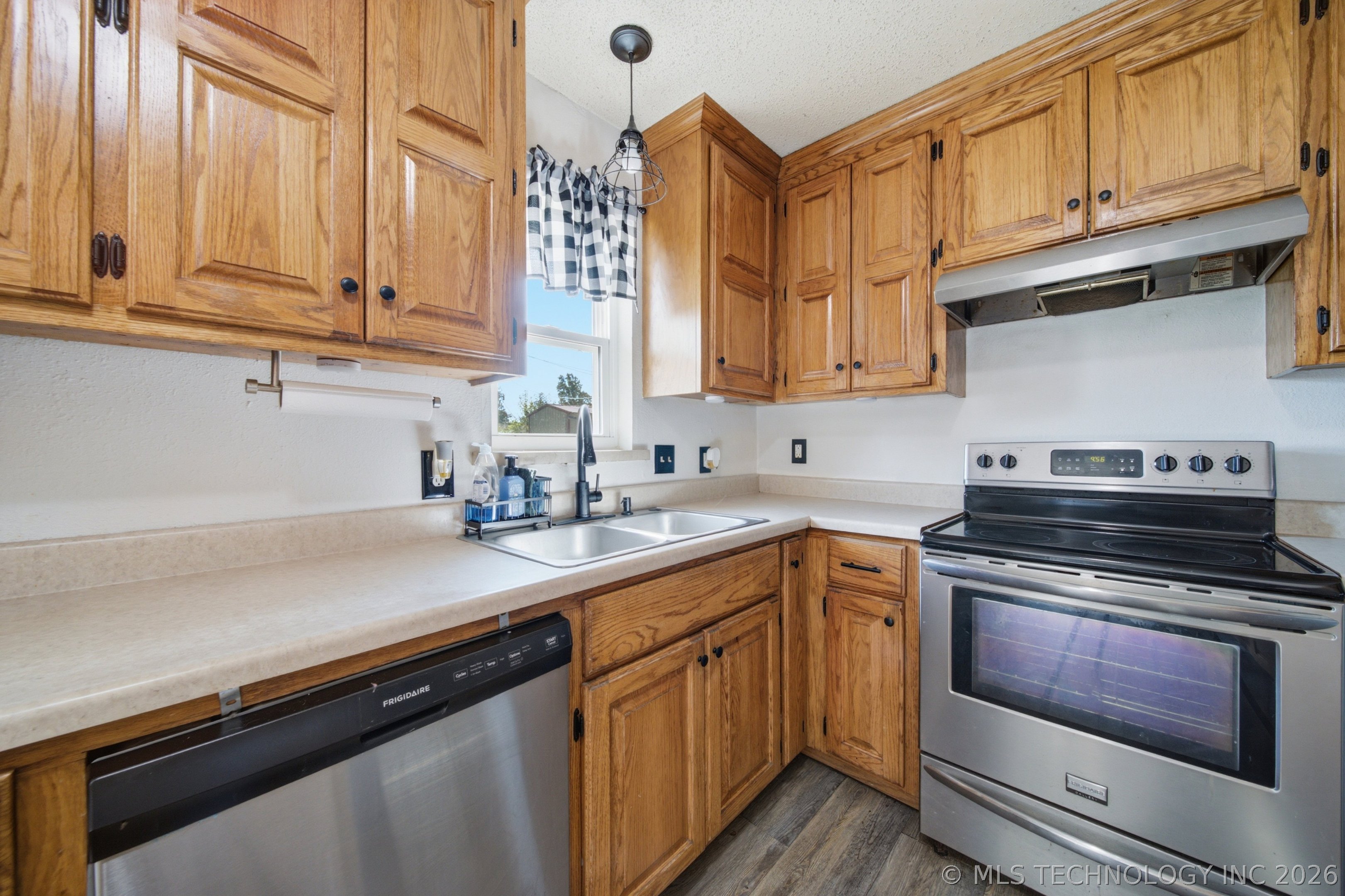 111 S 6th Street Property Photo 14