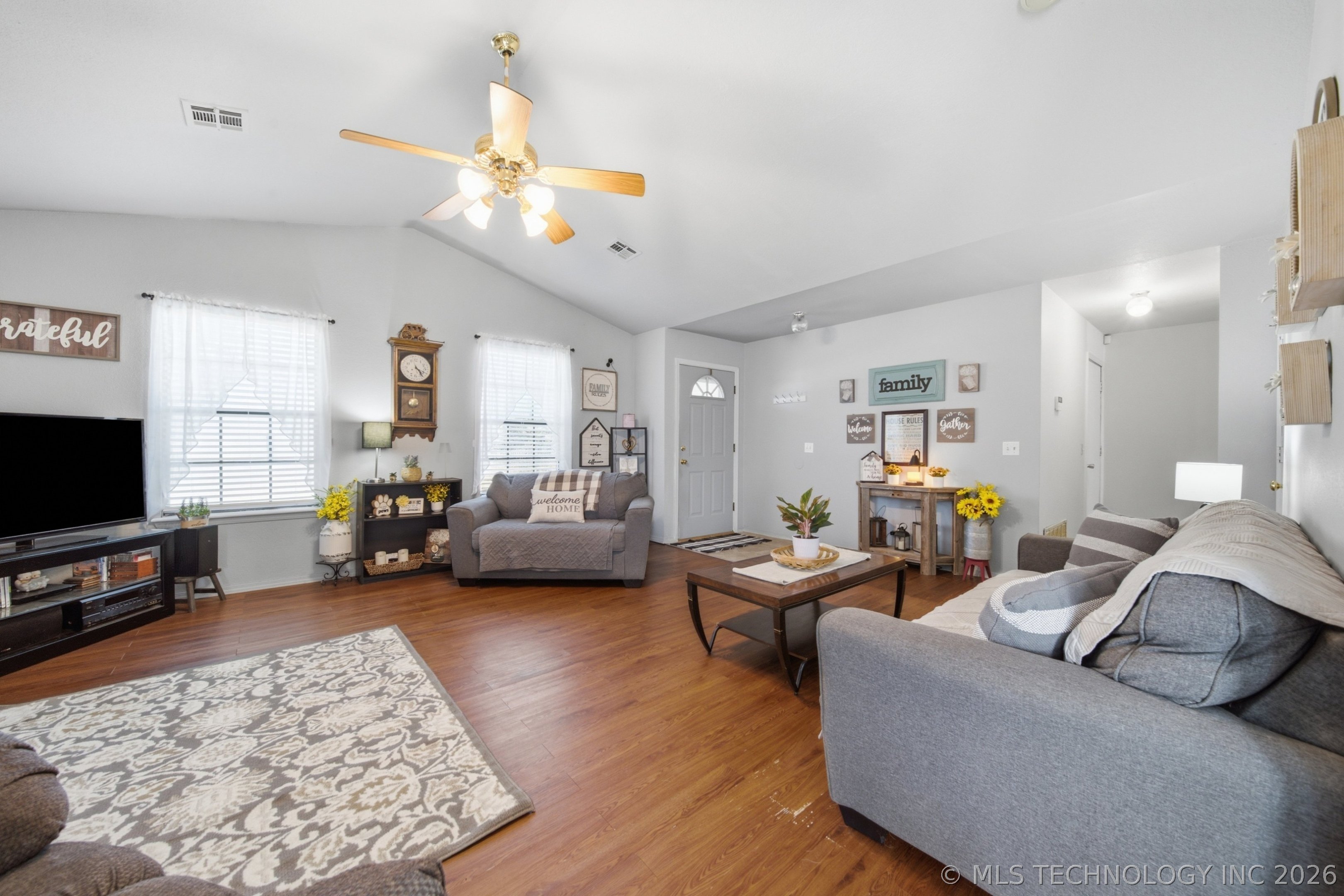 17787 S Santa Fe Street Property Photo 10
