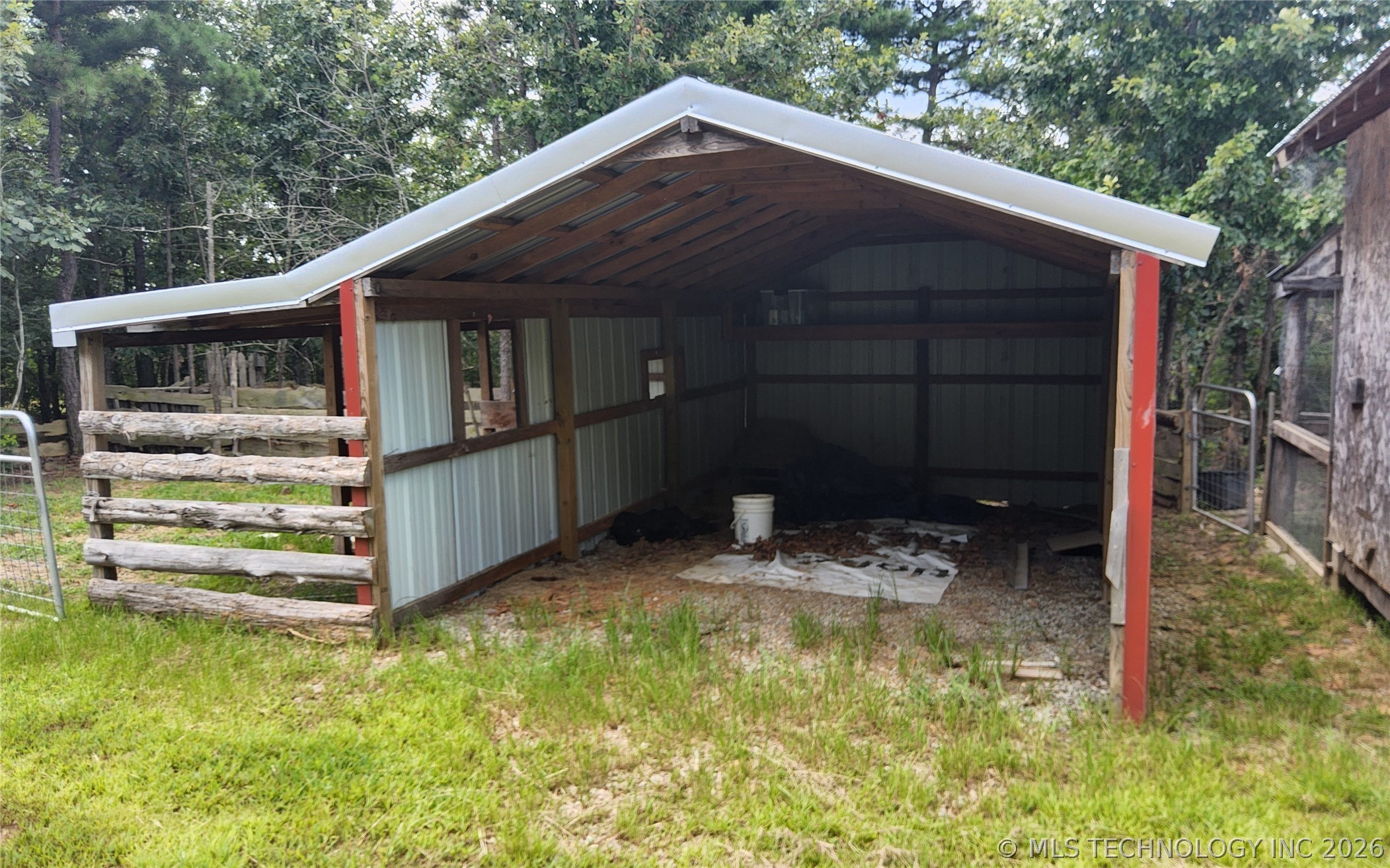 2626542 Property Photo 14