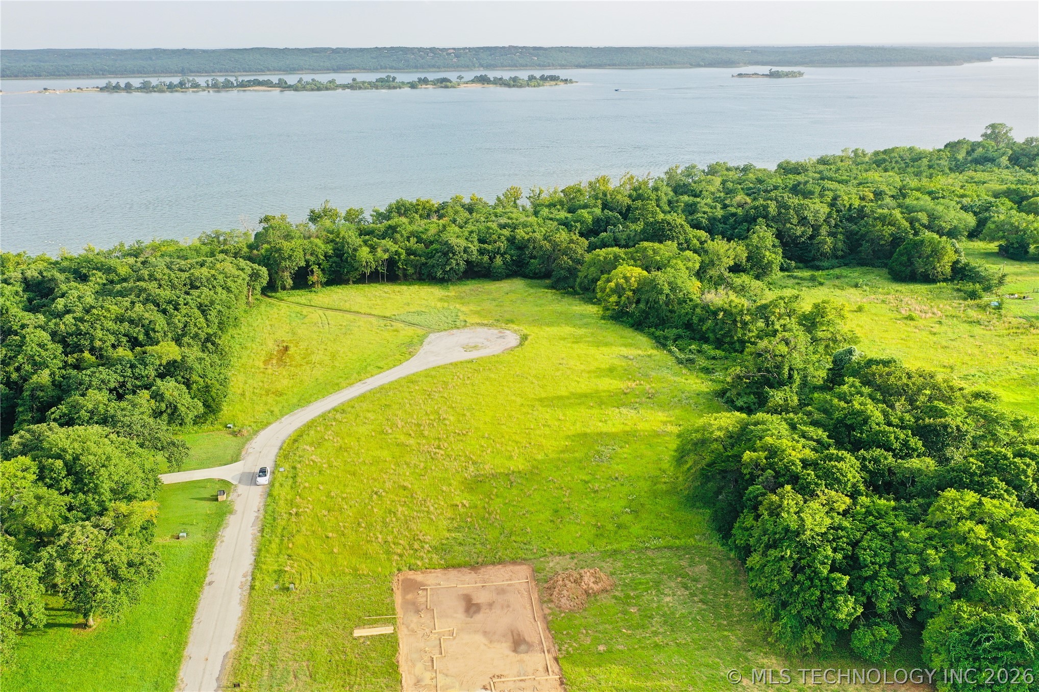 2333 Scenic View Road Property Photo 7