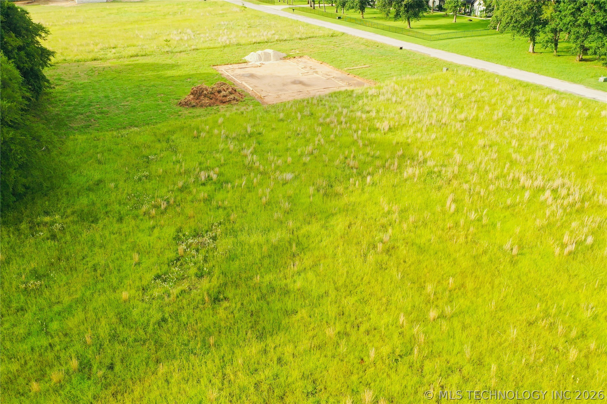2333 Scenic View Road Property Photo 10