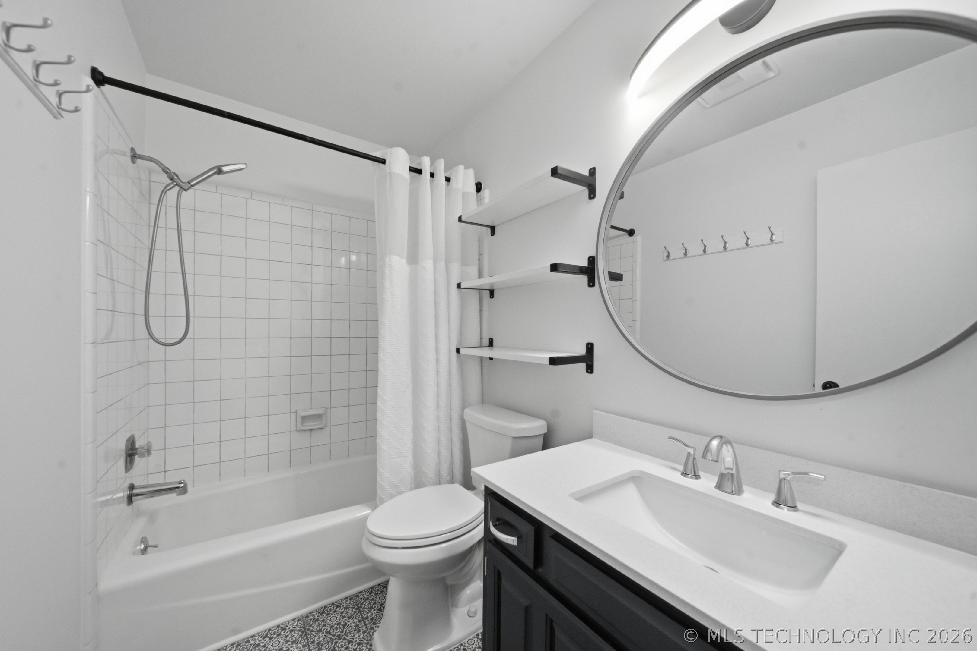503 W 33rd Street Property Photo 29