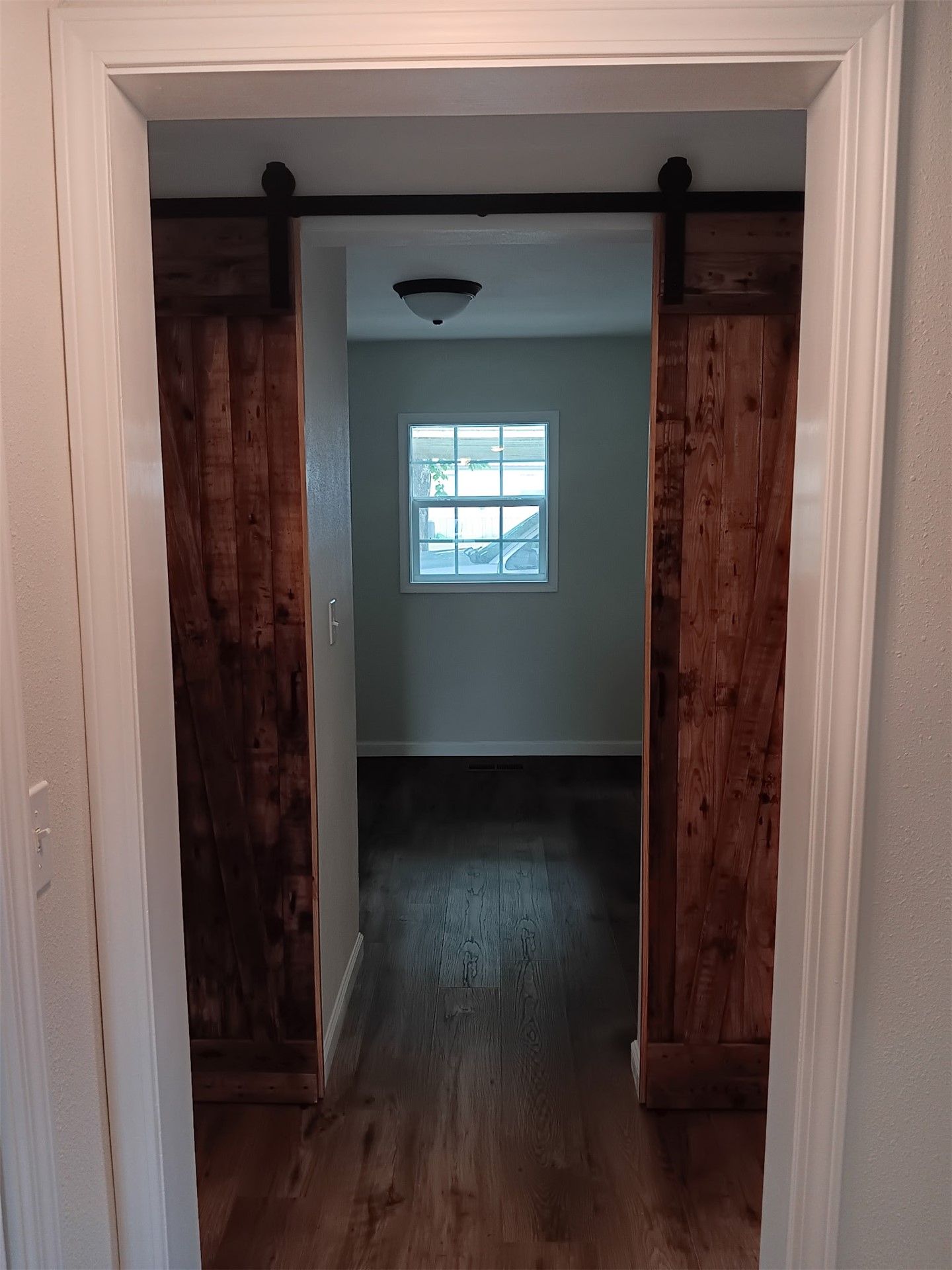 205 S Main Property Photo 6