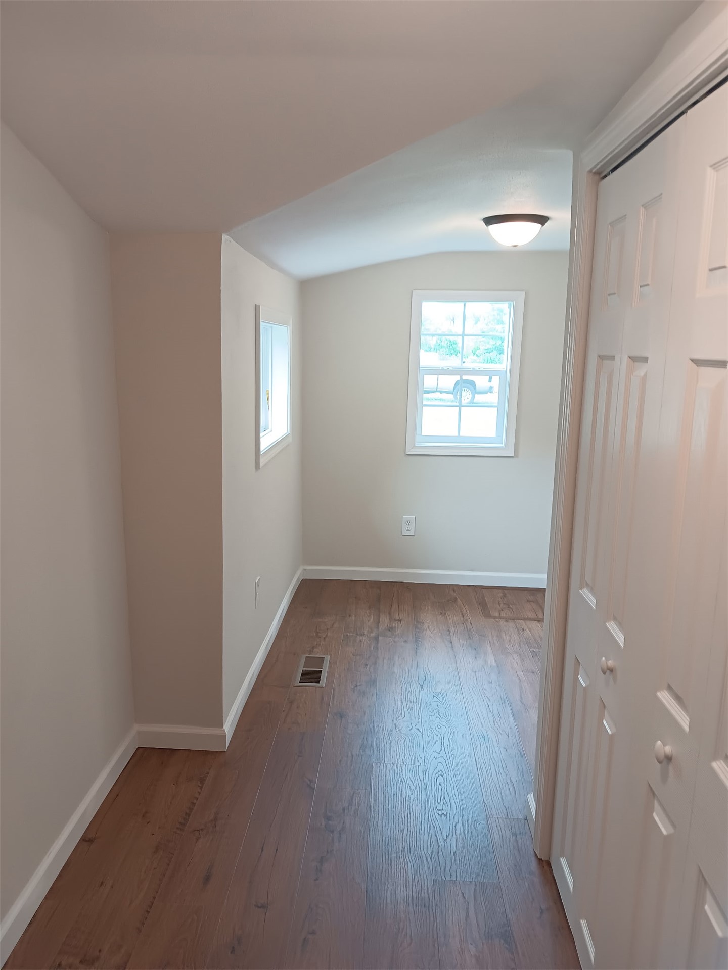 205 S Main Property Photo 8