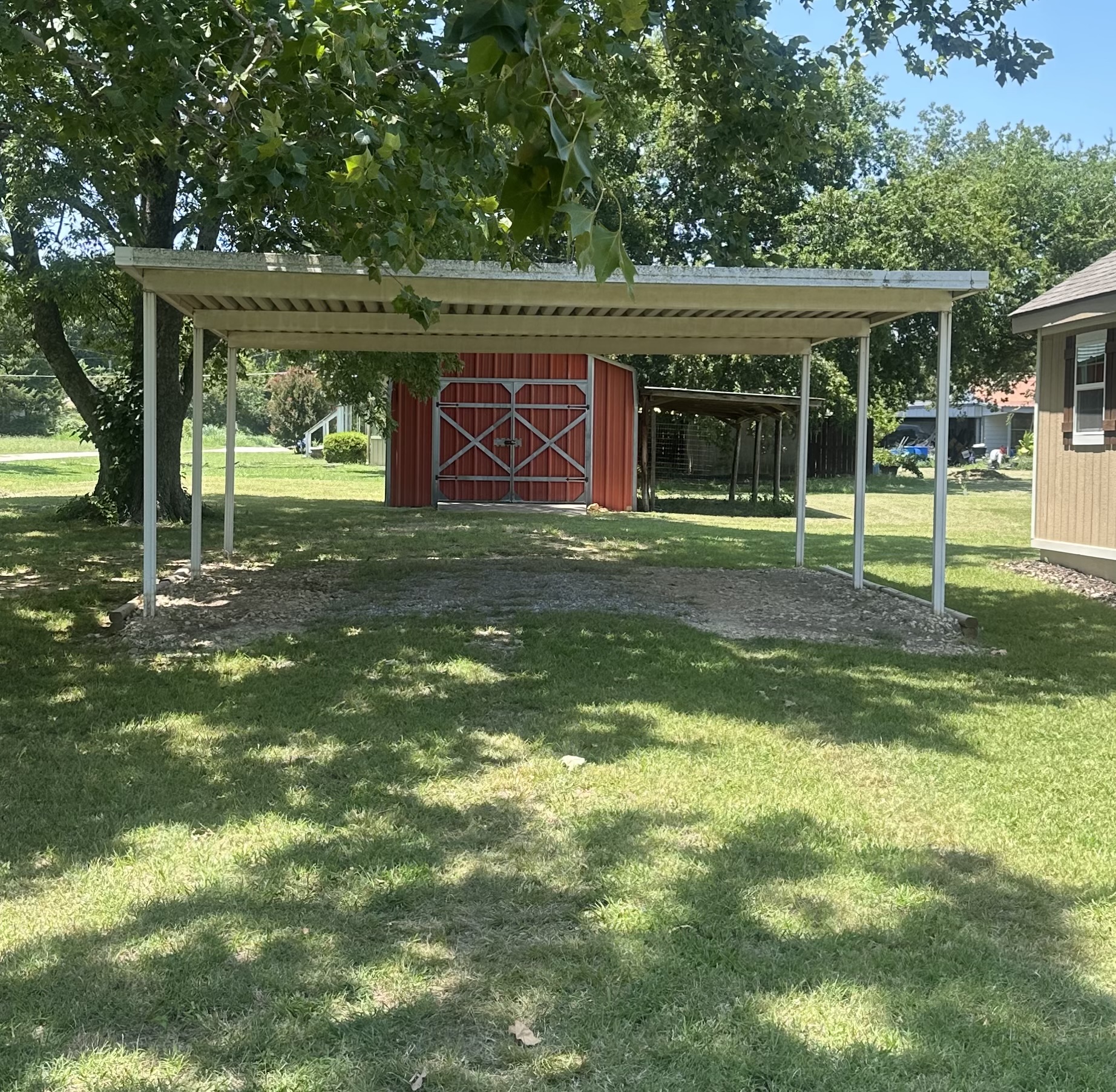 205 S Main Property Photo 17