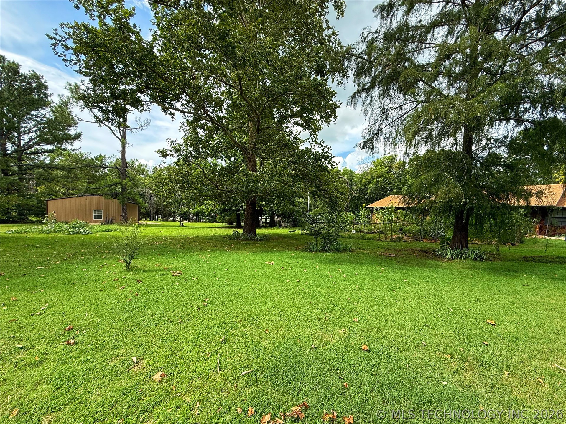 3512 N 3693p Property Photo 6