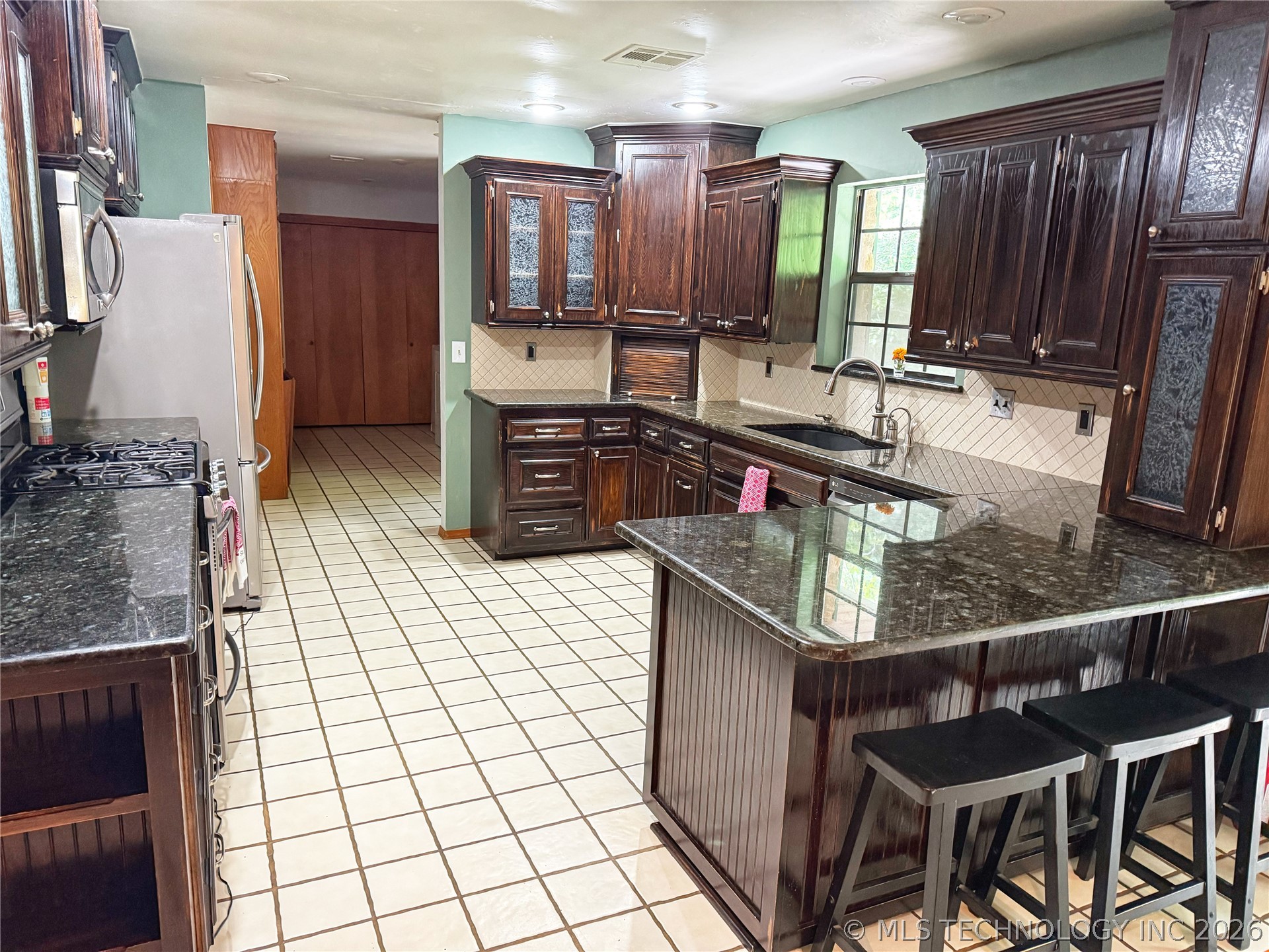 3512 N 3693p Property Photo 18