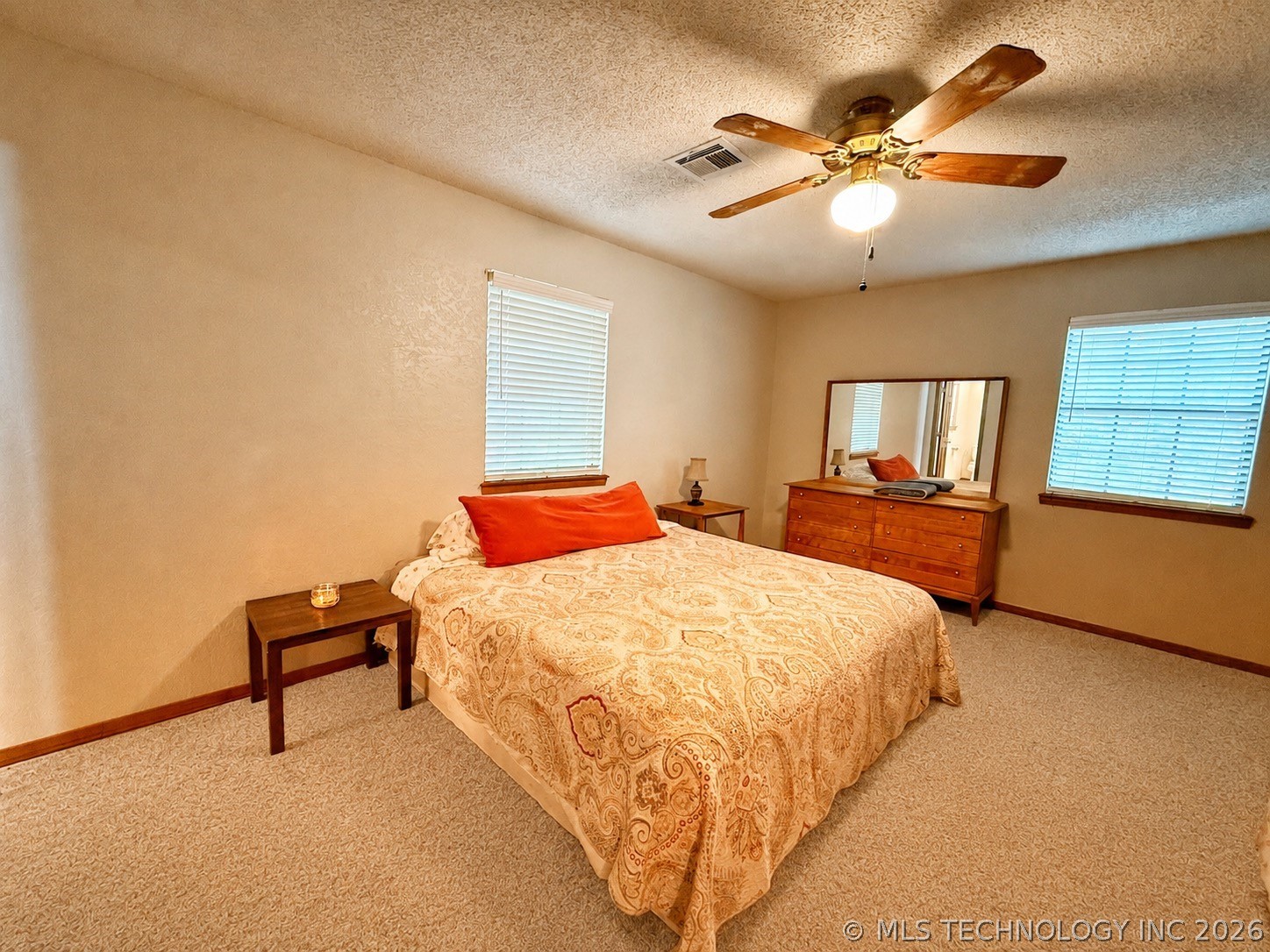 3512 N 3693p Property Photo 24
