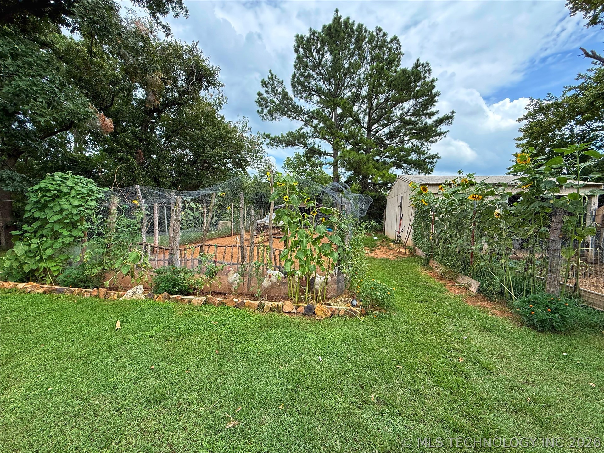 3512 N 3693p Property Photo 29
