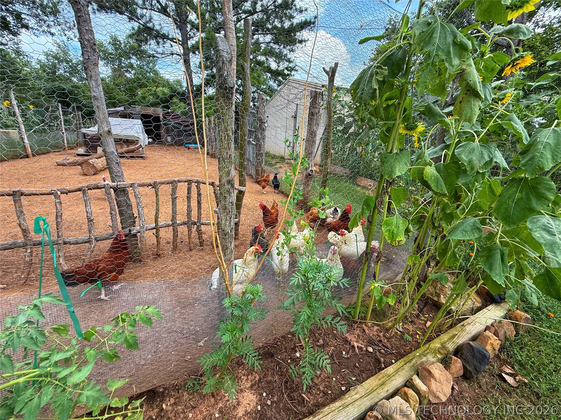 3512 N 3693p Property Photo 30
