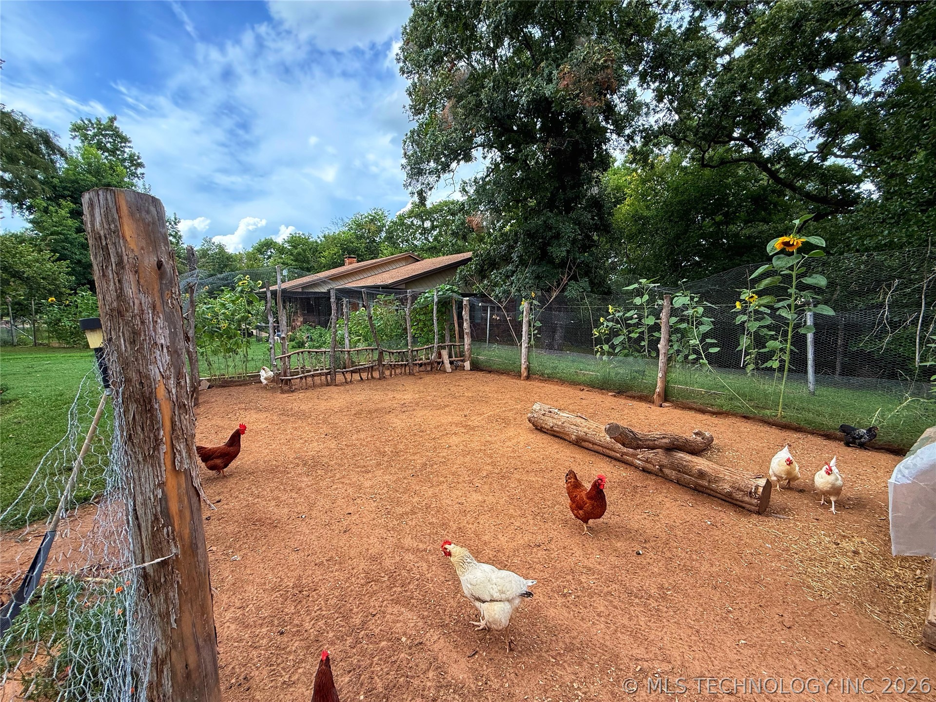 3512 N 3693p Property Photo 32