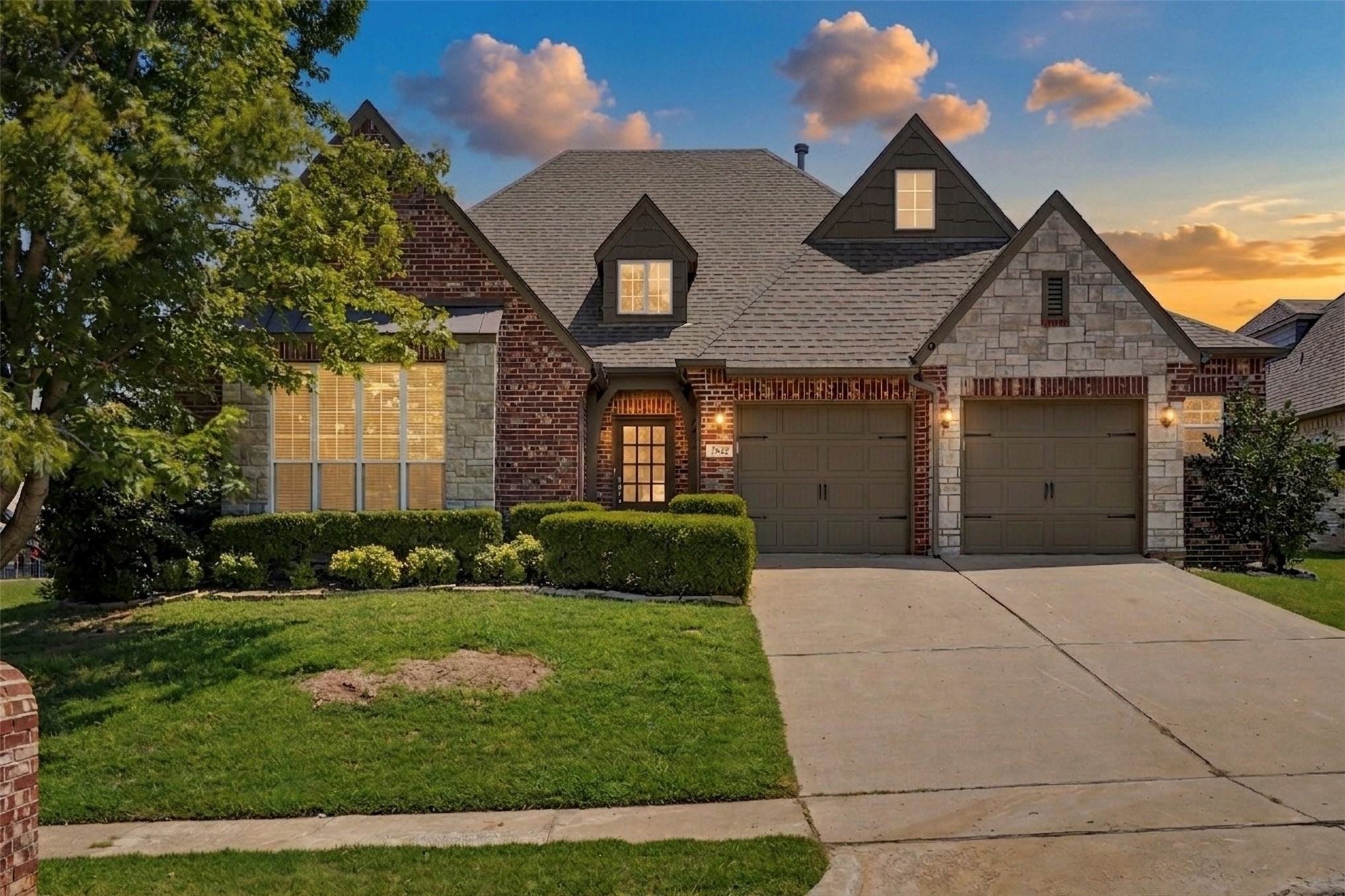 7433 E Forest Ridge Boulevard Property Photo 1