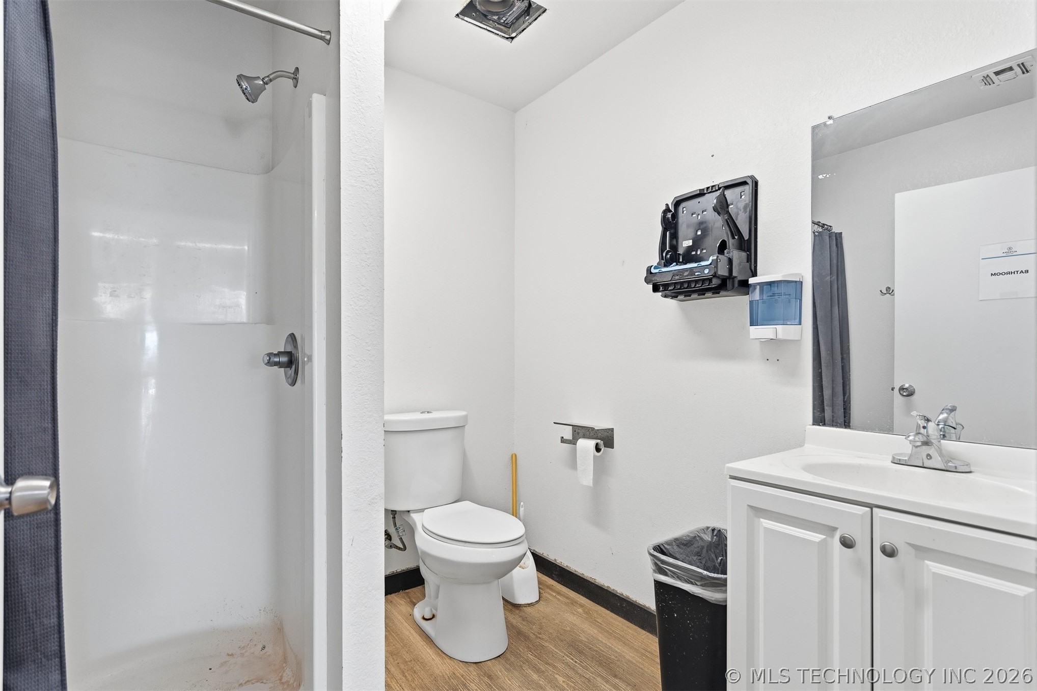 2626580 Property Photo 17