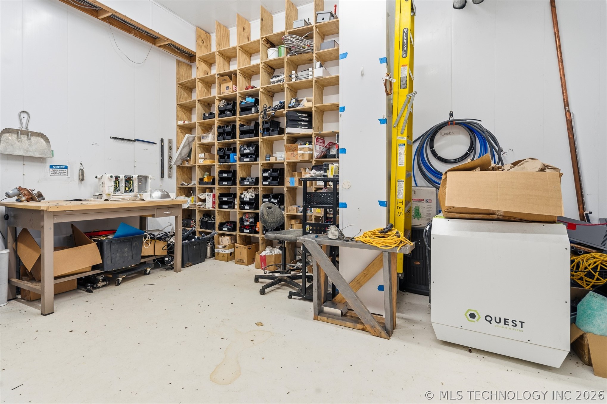 2626580 Property Photo 26