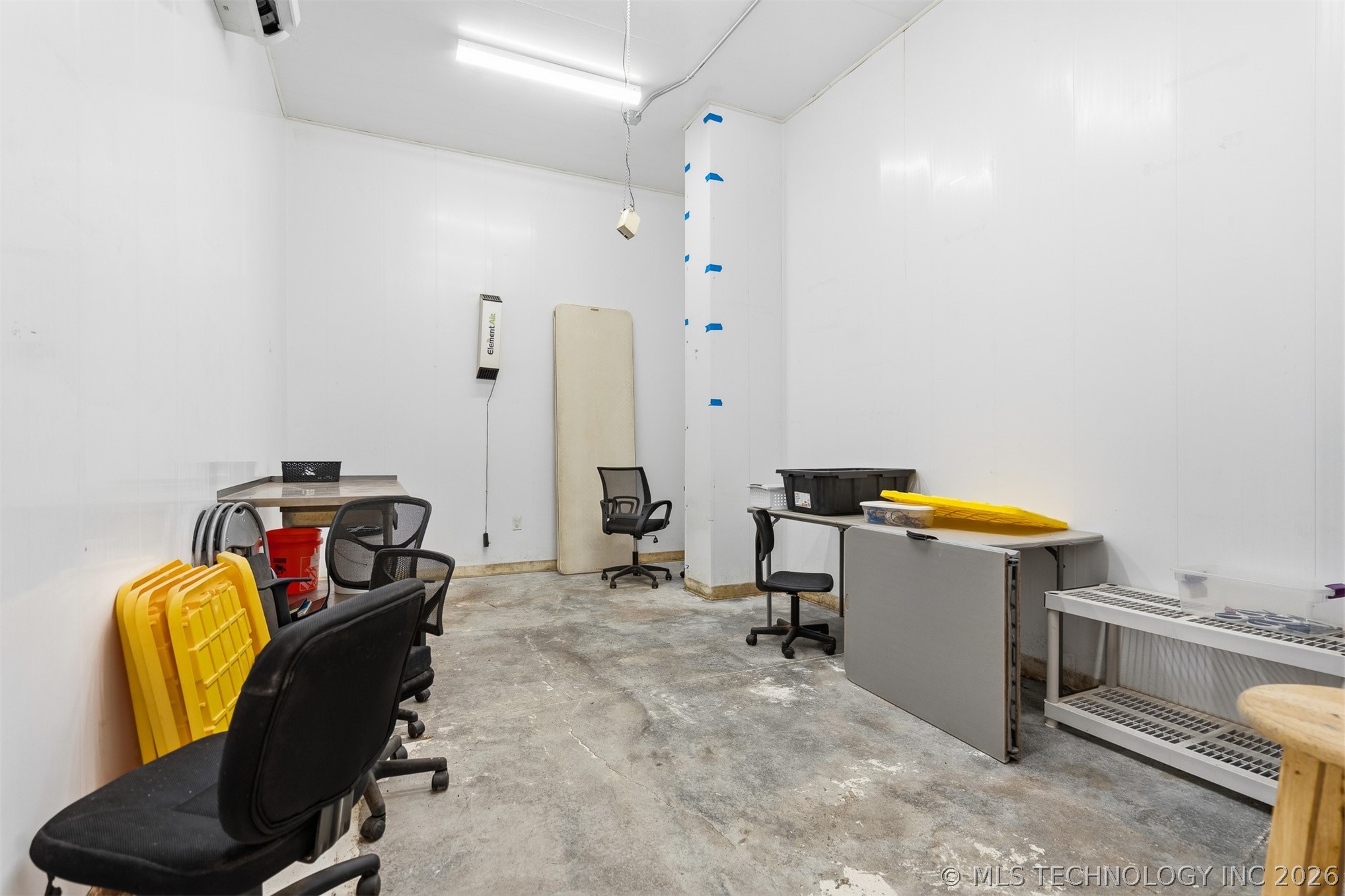 2626580 Property Photo 32