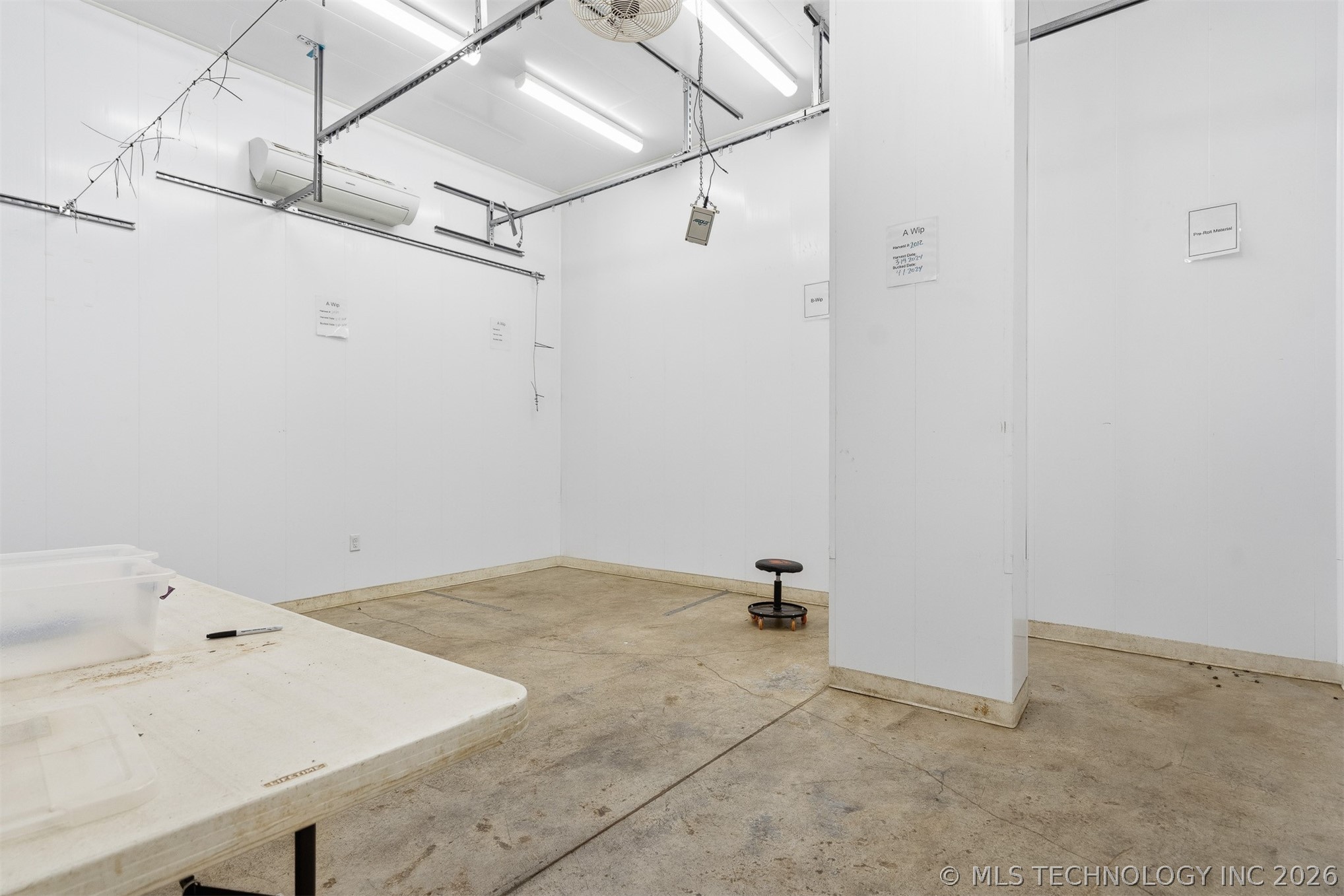 2626580 Property Photo 33