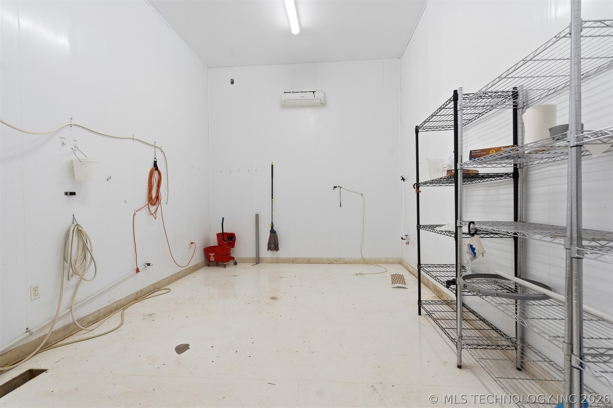 2626580 Property Photo 50