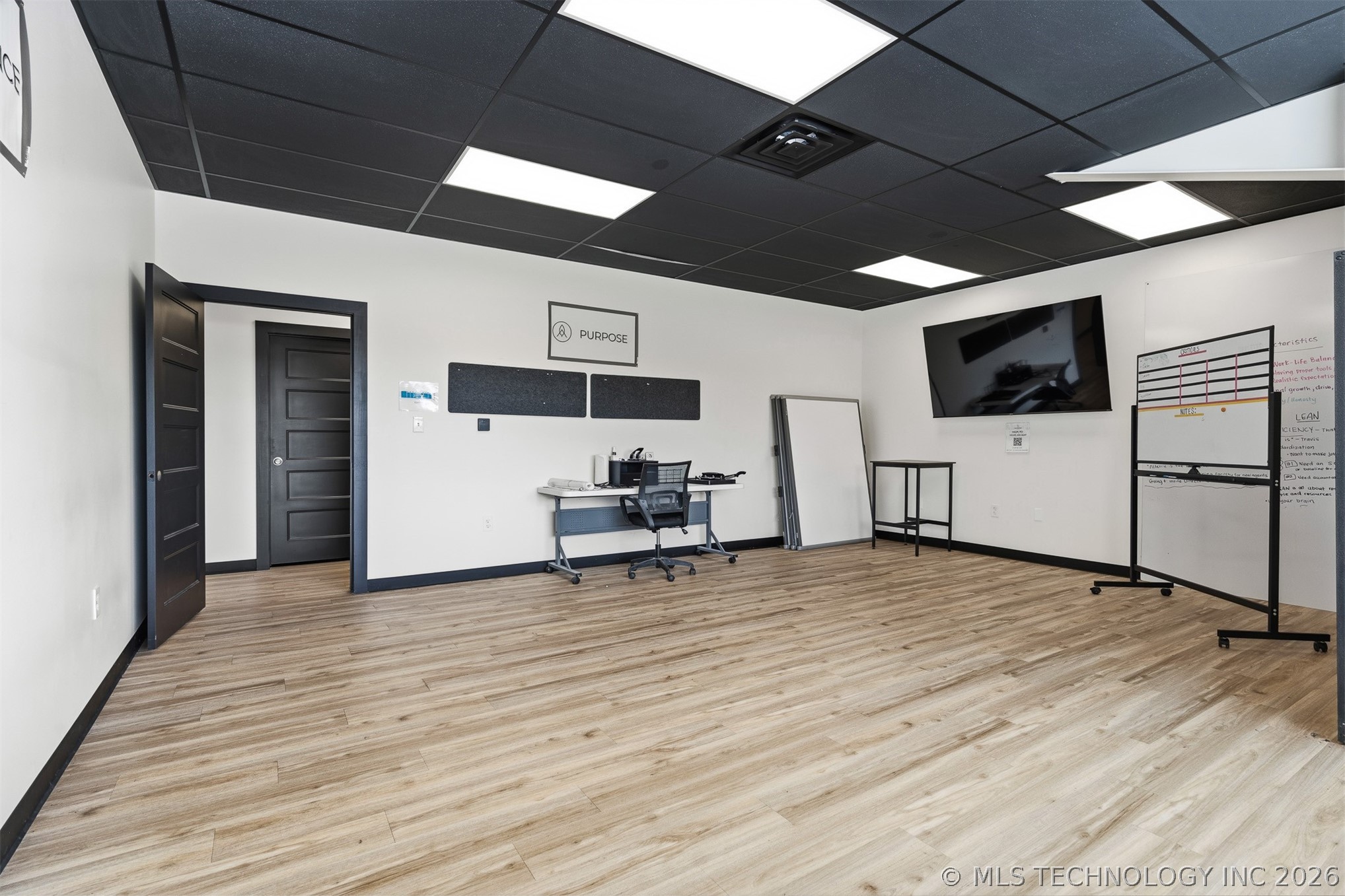 2626580 Property Photo 54