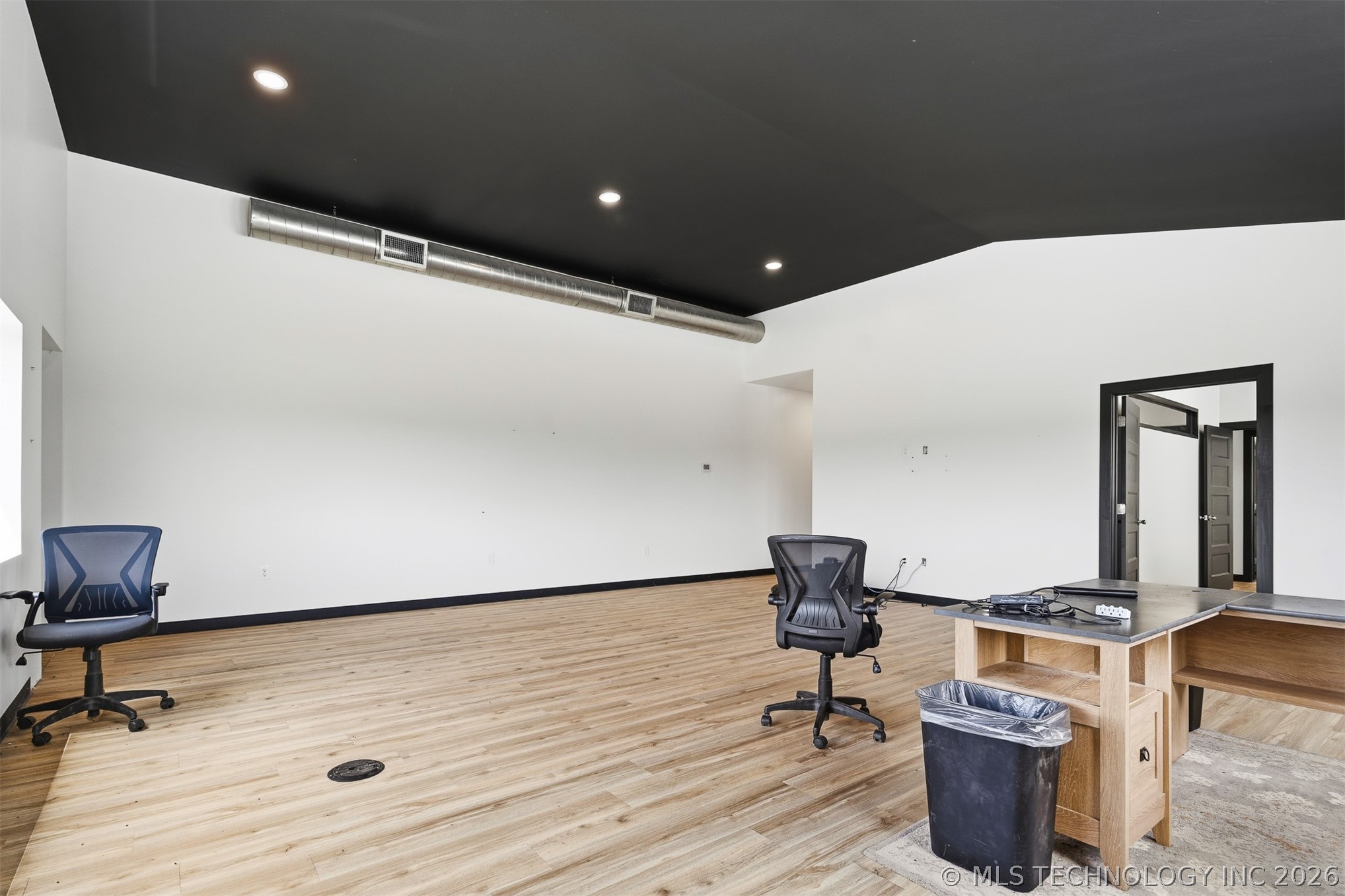 2626580 Property Photo 60