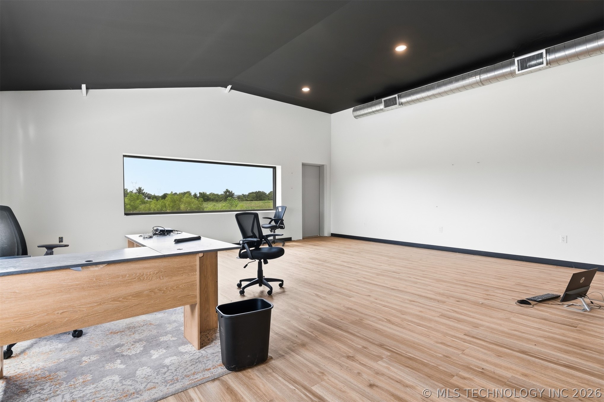 2626580 Property Photo 61