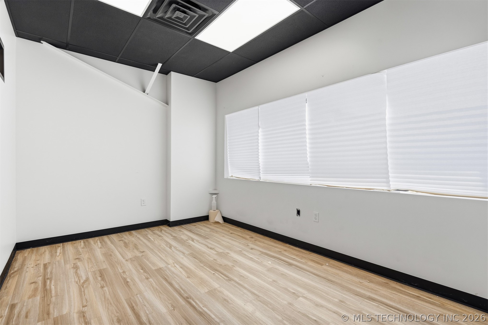 2626580 Property Photo 64